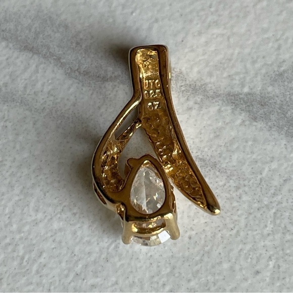 Vintage UTC 925 Sterling Silver CZ Pendant Swirl Pear Cubic Zirconia Sparkly - Picture 9 of 11